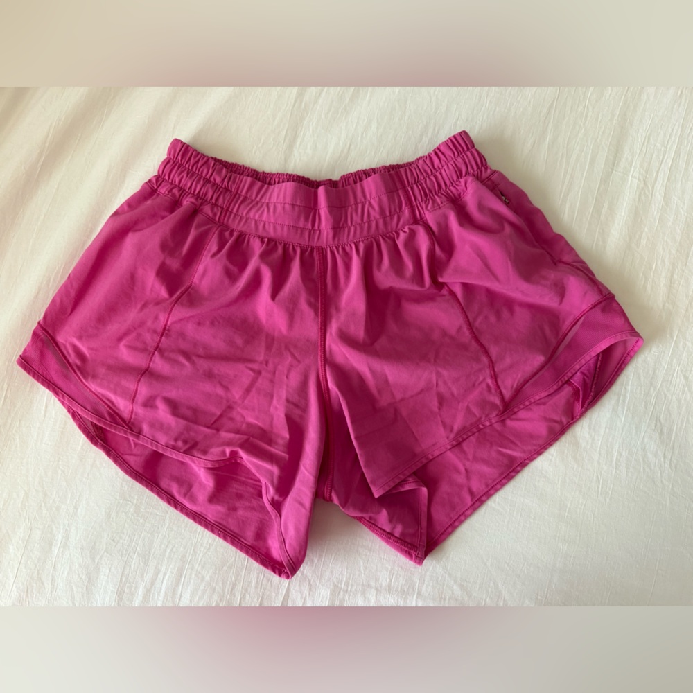 Lululemon low rise 4” inseam Hotty hot shorts